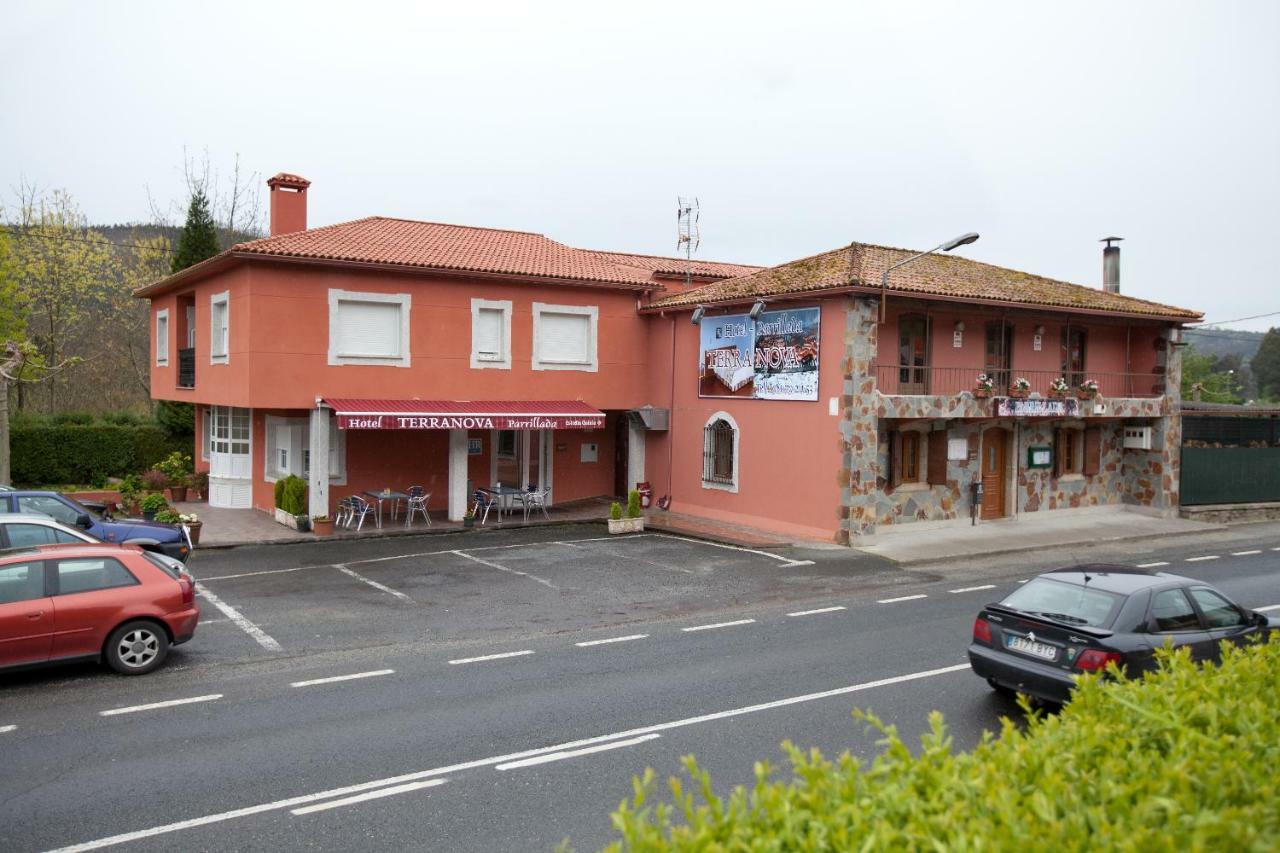Hotel Terranova Oza de los Ríos Екстериор снимка